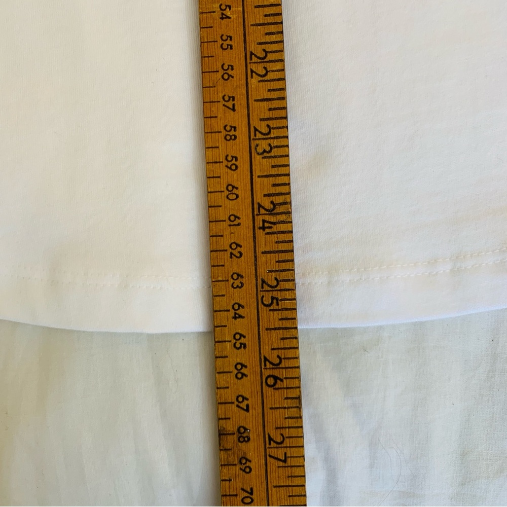 CHICO’S Smocked Bell Sleeve Shirttail Tee NWOT Sz 1 (M-8) - Picture 7 of 13